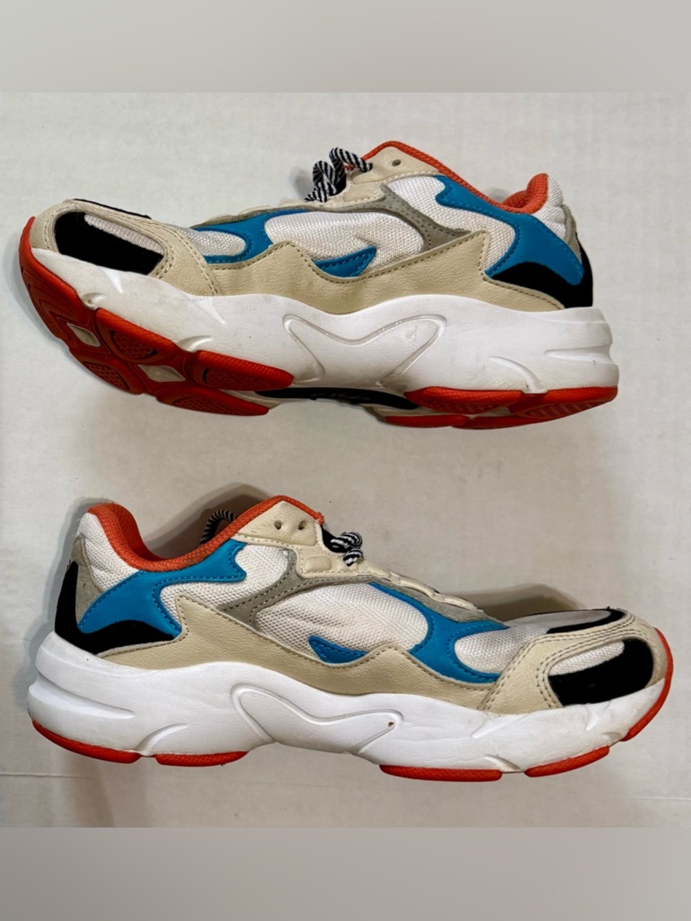 FILA Ray Tracer Chunky Sneakers White Blue Orange Women's 6 - Picture 2 of 6